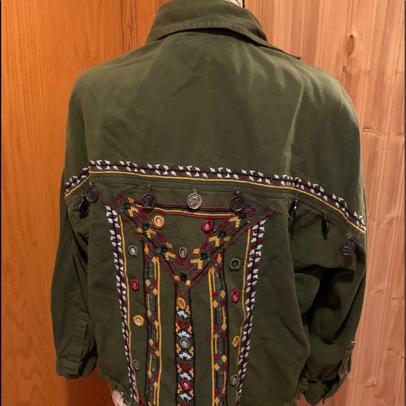 Green embellished jacket - Picture 3 of 3